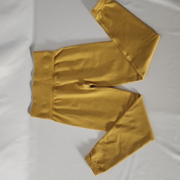 Gymshark Women's Med Seamless High Waist with Stretch Designer Band Leggings - Picture 3 of 7